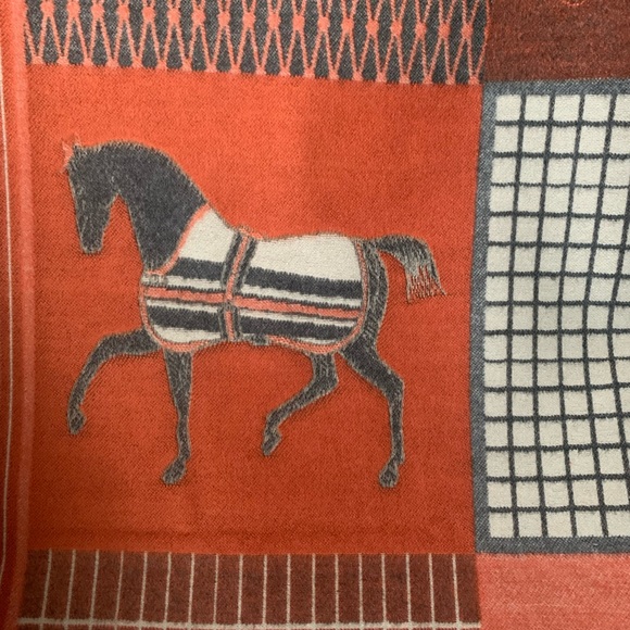 Reversible New Western Horse Scarf Shawl Pashmina Blanket Wrap - Picture 6 of 14